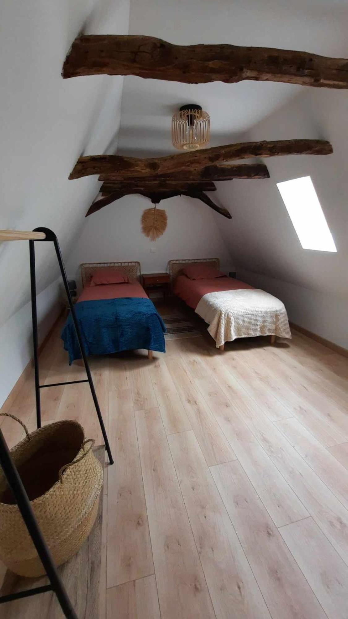 Gite Les Placettes Sainte-Foy-de-Longas Екстериор снимка